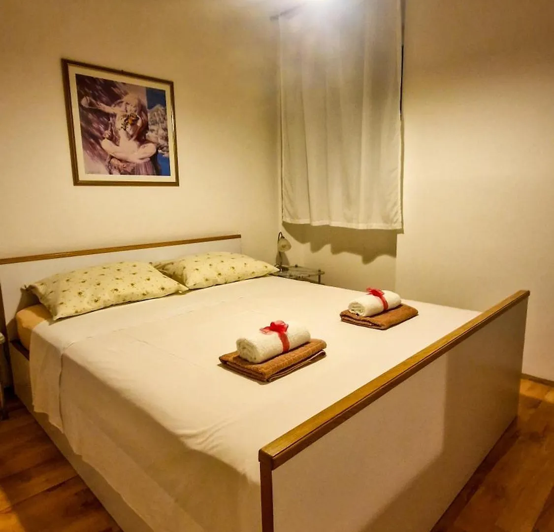 Apartman Nane Kastela