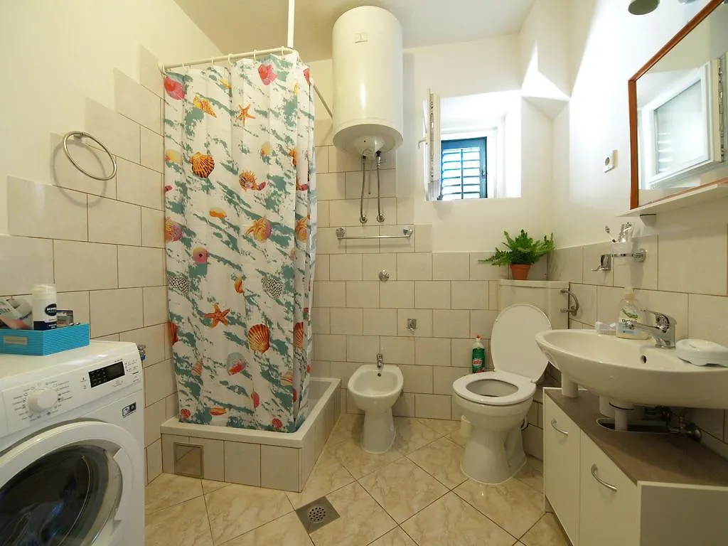 Apartment Apartman Nane Kastela Croatia